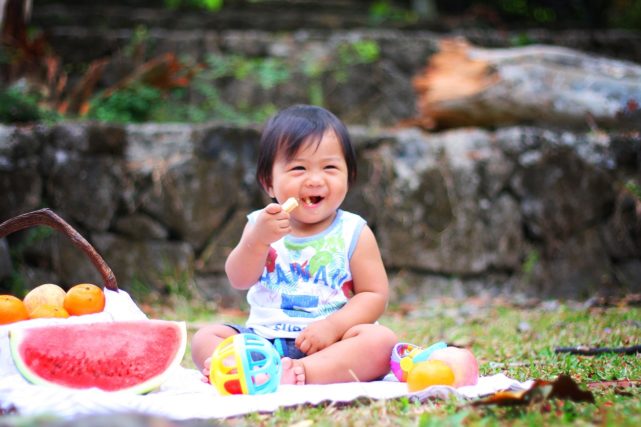 Baby-Ernährung im ersten Lebensjahr: Das raten Experten